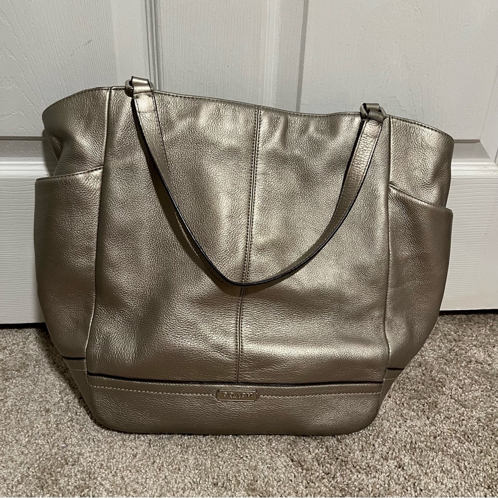 COACH leather tote bag silver pewter north south metallic #F23662